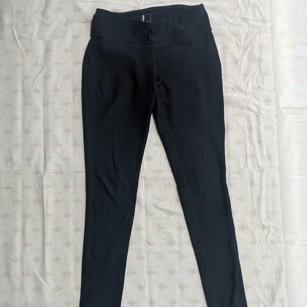 Black leggings